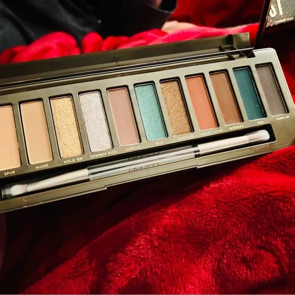 Urban Decay Eyeshadow Bundle 3 pcs - Picture 2 of 4